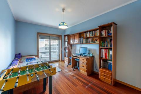 Espaçoso Apartamento T4 com 205m2 de ABC - Zona Privilegiada da Maia, Porto