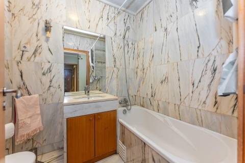 Espaçoso Apartamento T4 com 205m2 de ABC - Zona Privilegiada da Maia, Porto