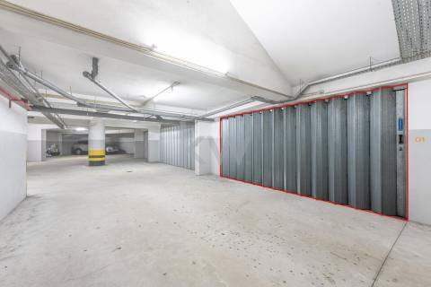 Espaçoso Apartamento T4 com 205m2 de ABC - Zona Privilegiada da Maia, Porto