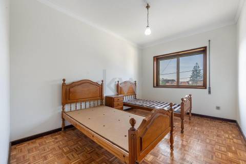 Andar Moradia junto à praia da Granja