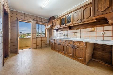 Andar Moradia junto à praia da Granja