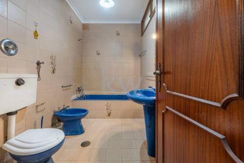 Andar Moradia junto à praia da Granja