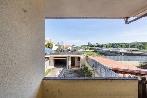 Andar Moradia junto à praia da Granja