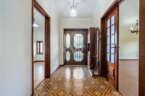 Andar Moradia junto à praia da Granja