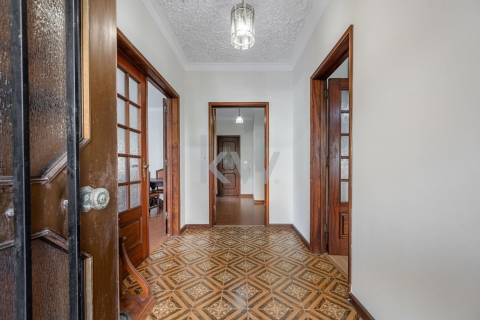 Andar Moradia junto à praia da Granja