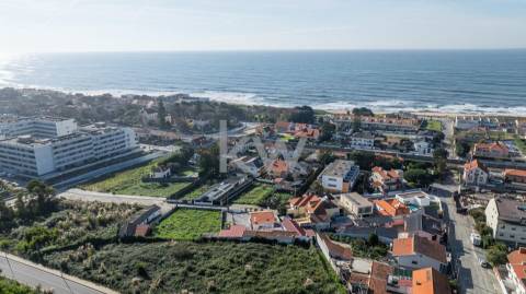 Andar Moradia junto à praia da Granja