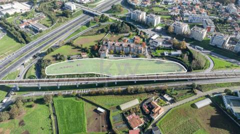 Terreno com PIP aprovado para construção em altura no Centro da Cidade da Maia