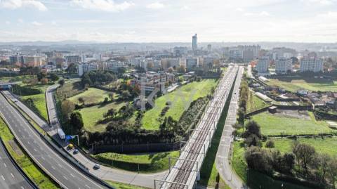 Terreno com PIP aprovado para construção em altura no Centro da Cidade da Maia