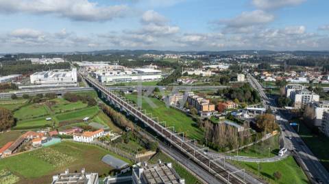 Terreno com PIP aprovado para construção em altura no Centro da Cidade da Maia