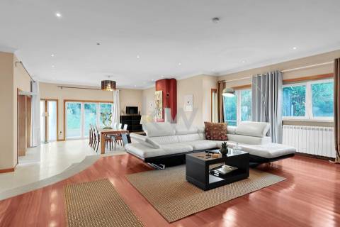 Moradia T5 Isolada e Moderna – Gondomar