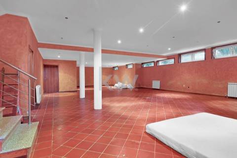 Moradia T5 Isolada e Moderna – Gondomar