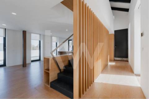 FANTÁSTICA MORADIA NOVA COM 3 SUITES EM OLIVEIRA DE AZEMÉIS