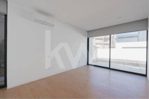 FANTÁSTICA MORADIA NOVA COM 3 SUITES EM OLIVEIRA DE AZEMÉIS