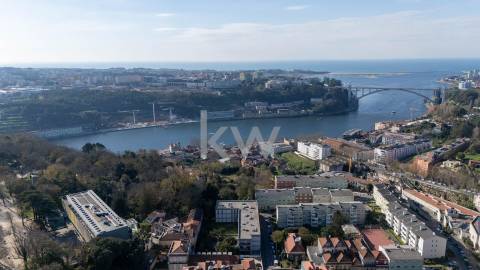 Apartamento T3 de Luxo no Coração da Zona Romântica do Porto - Ao Palácio Cristal