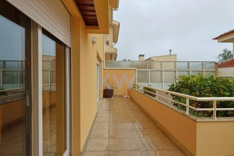 Moradia T4 Geminada em S. Cosme, Gondomar - Casa Perfeita para Família Moderna – 