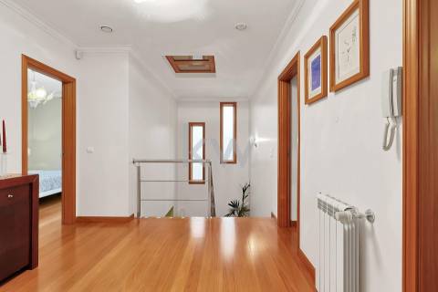 Moradia T4 Geminada em S. Cosme, Gondomar - Casa Perfeita para Família Moderna – 