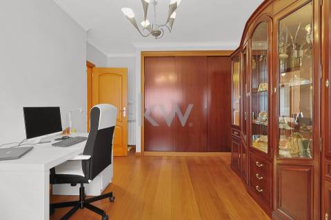 Moradia T4 Geminada em S. Cosme, Gondomar - Casa Perfeita para Família Moderna – 