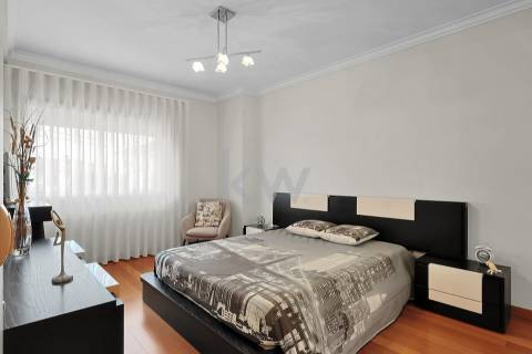 Moradia T4 Geminada em S. Cosme, Gondomar - Casa Perfeita para Família Moderna – 