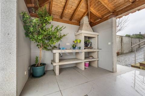 Moradia T3 em Amares 