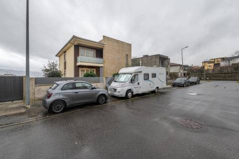 Moradia T3 em Amares 