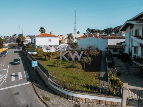 LOTE DE TERRENO URBANO 520 M2, S.JOÃO DA MADEIRA