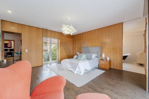 Moradia individual com Piscina terreno de 2661 m2 em Aveleda, Vila do Conde