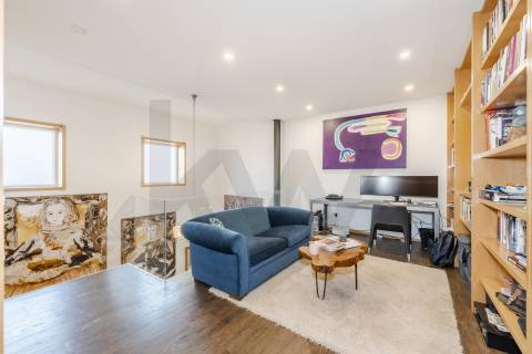 Moradia individual com Piscina terreno de 2661 m2 em Aveleda, Vila do Conde