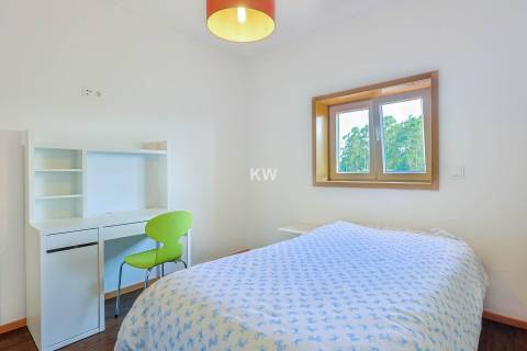 Moradia individual com Piscina terreno de 2661 m2 em Aveleda, Vila do Conde