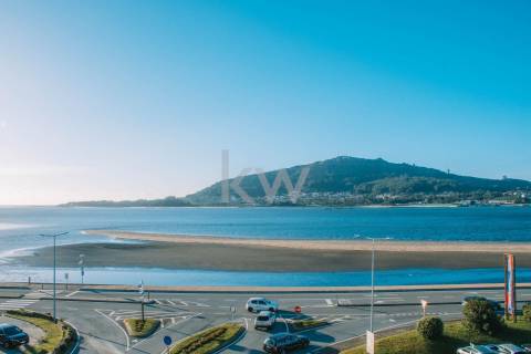Apartamento na Primeira Linha frente ao Rio Minho