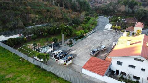 Moradia independente T6 com Piscina aquecida