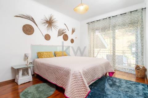 Moradia independente T6 com Piscina aquecida