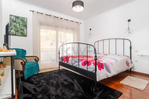 Moradia independente T6 com Piscina aquecida