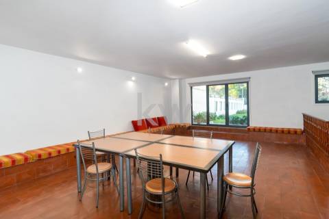 Moradia independente T6 com Piscina aquecida