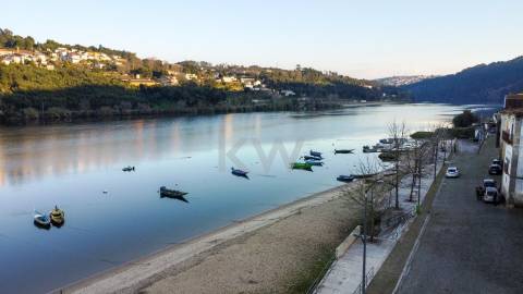 Moradia independente T6 com Piscina aquecida