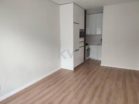 T1 Para arrendar na Rua da Alegria Porto