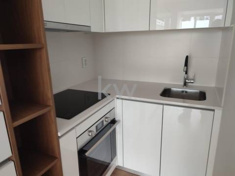 T1 Para arrendar na Rua da Alegria Porto