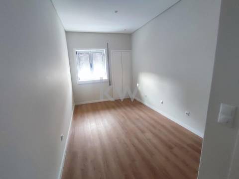 T1 Para arrendar na Rua da Alegria Porto