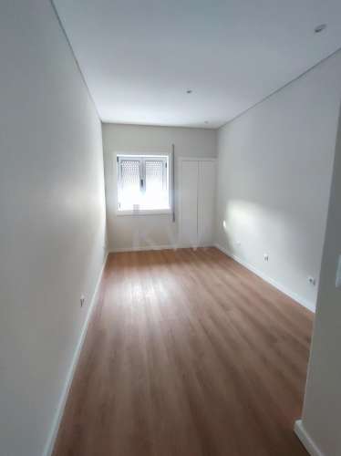 T1 Para arrendar na Rua da Alegria Porto