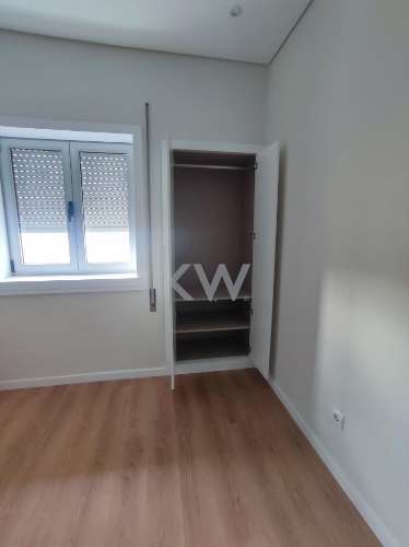 T1 Para arrendar na Rua da Alegria Porto