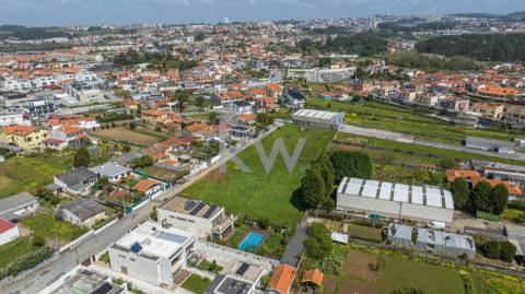 Terreno para construção na Travessa da Marinha, Madalena, Vila Nova de Gaia