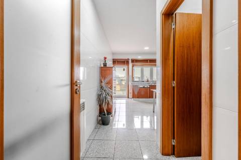 .Moradia T4+1 em Vila do Conte 4 frentes 