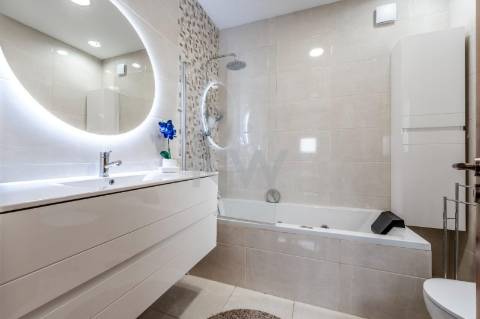 .Moradia T4+1 em Vila do Conte 4 frentes 