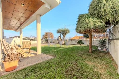 .Moradia T4+1 em Vila do Conte 4 frentes 