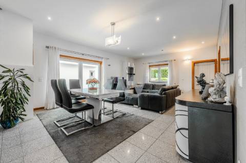 .Moradia T4+1 em Vila do Conte 4 frentes 