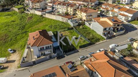 Terreno para construção com 470 m2 em Ribeirão