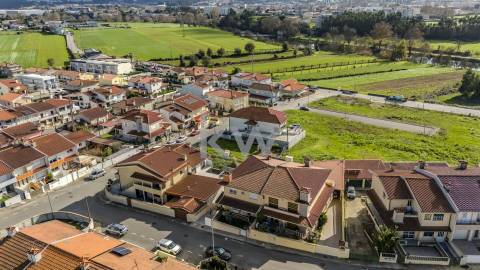 Terreno para construção com 470 m2 em Ribeirão