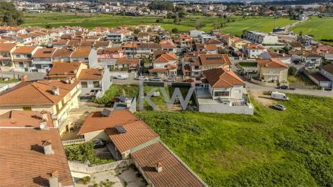 Terreno para construção com 470 m2 em Ribeirão