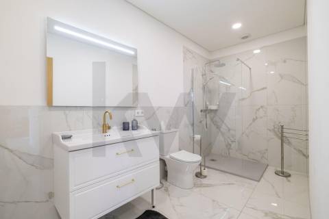 🌟 Encante-se com esta Moradia em Vilarinho, Santo Tirso! 🌟