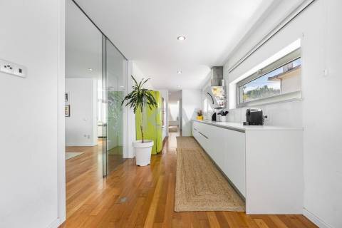 Moradia T5 com piscina e jardim em Santo Tirso