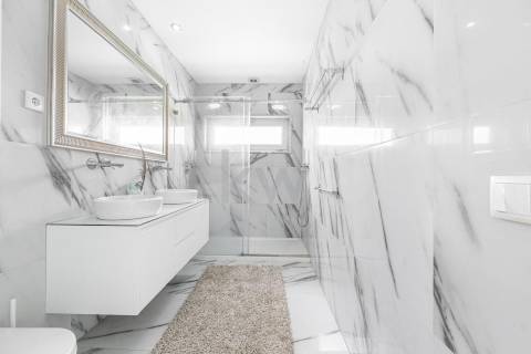 Moradia T5 com piscina e jardim em Santo Tirso